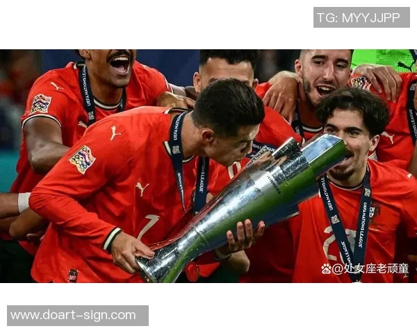 足球明星的新老交替:新生代崛起与传奇球员的告别之路